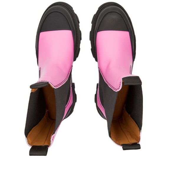 NWT & DUST BAG Ganni Lug Sole Chelsea Boot in Cyclamen - Picture 5 of 6